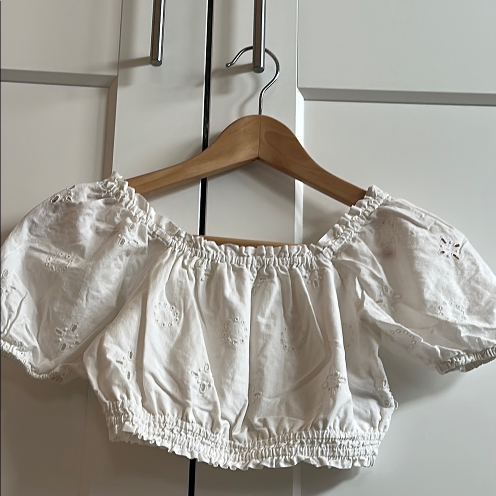 Girls White Eyelet Off-Shoulder Top